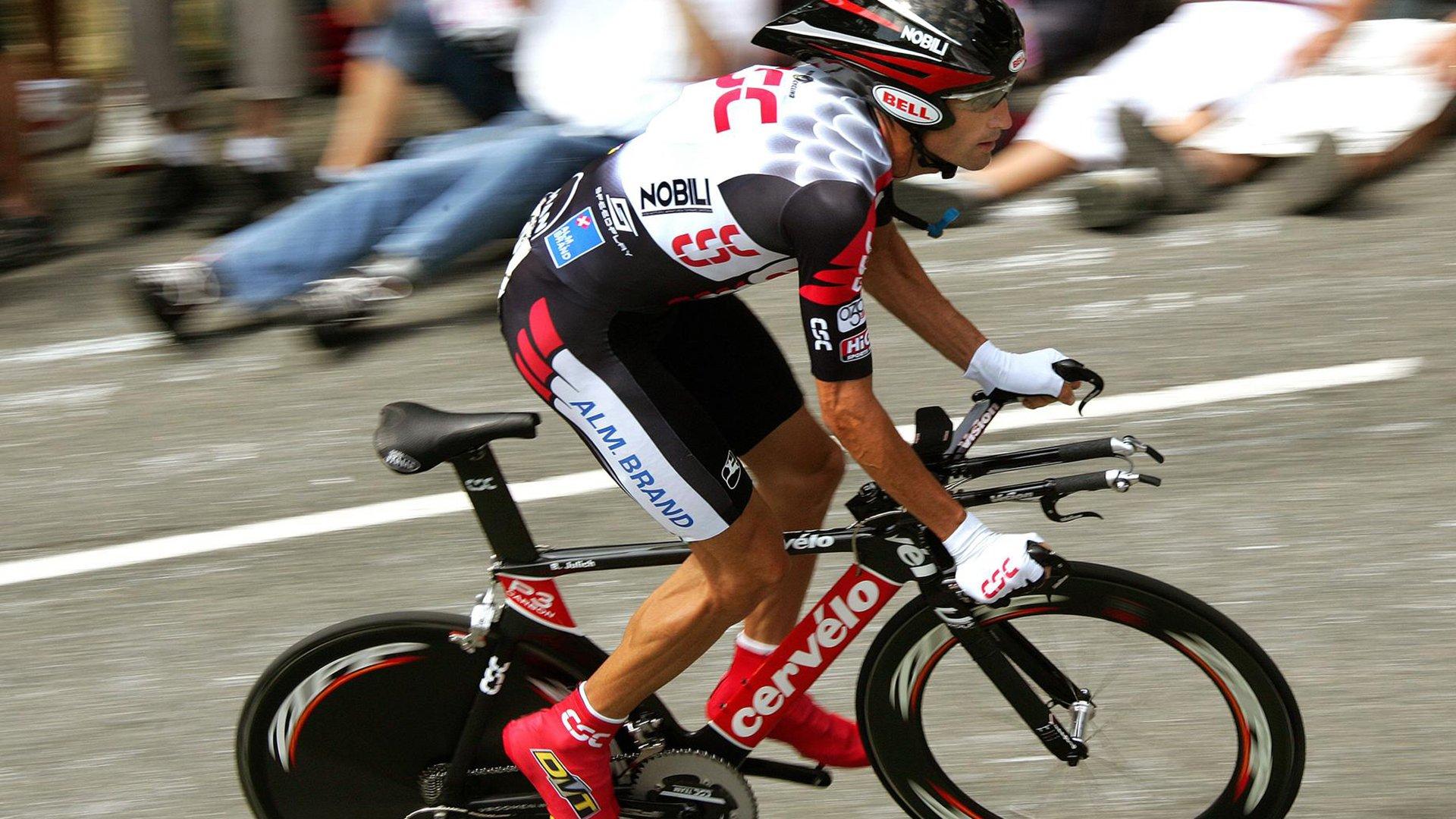 世锦赛激战正酣 各国健儿角逐巅峰荣耀